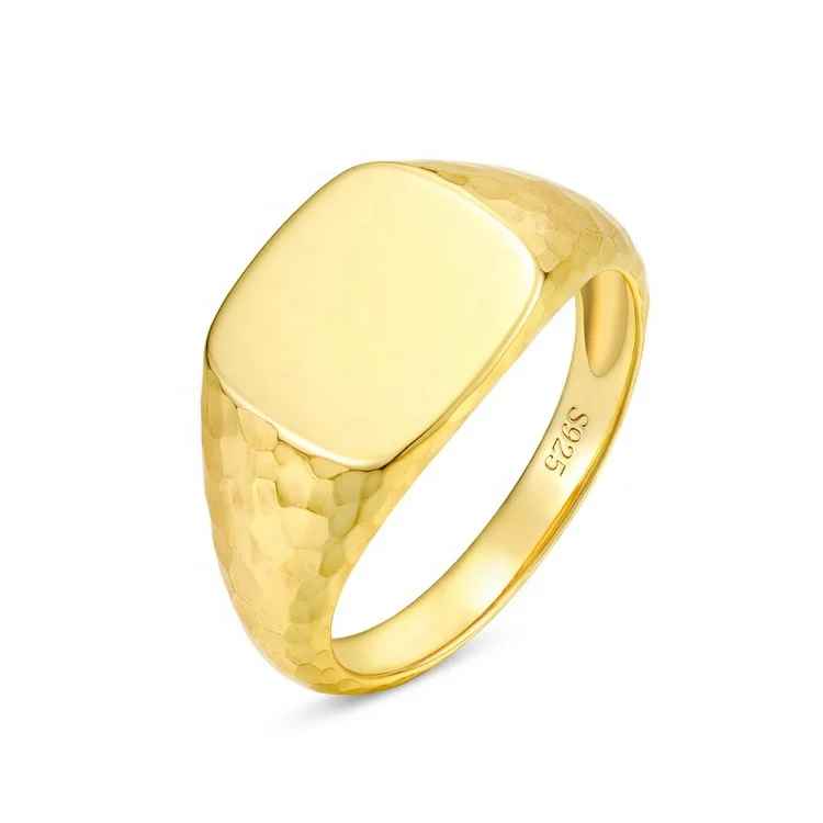Le Sceau d’Or Gold Signet Ring