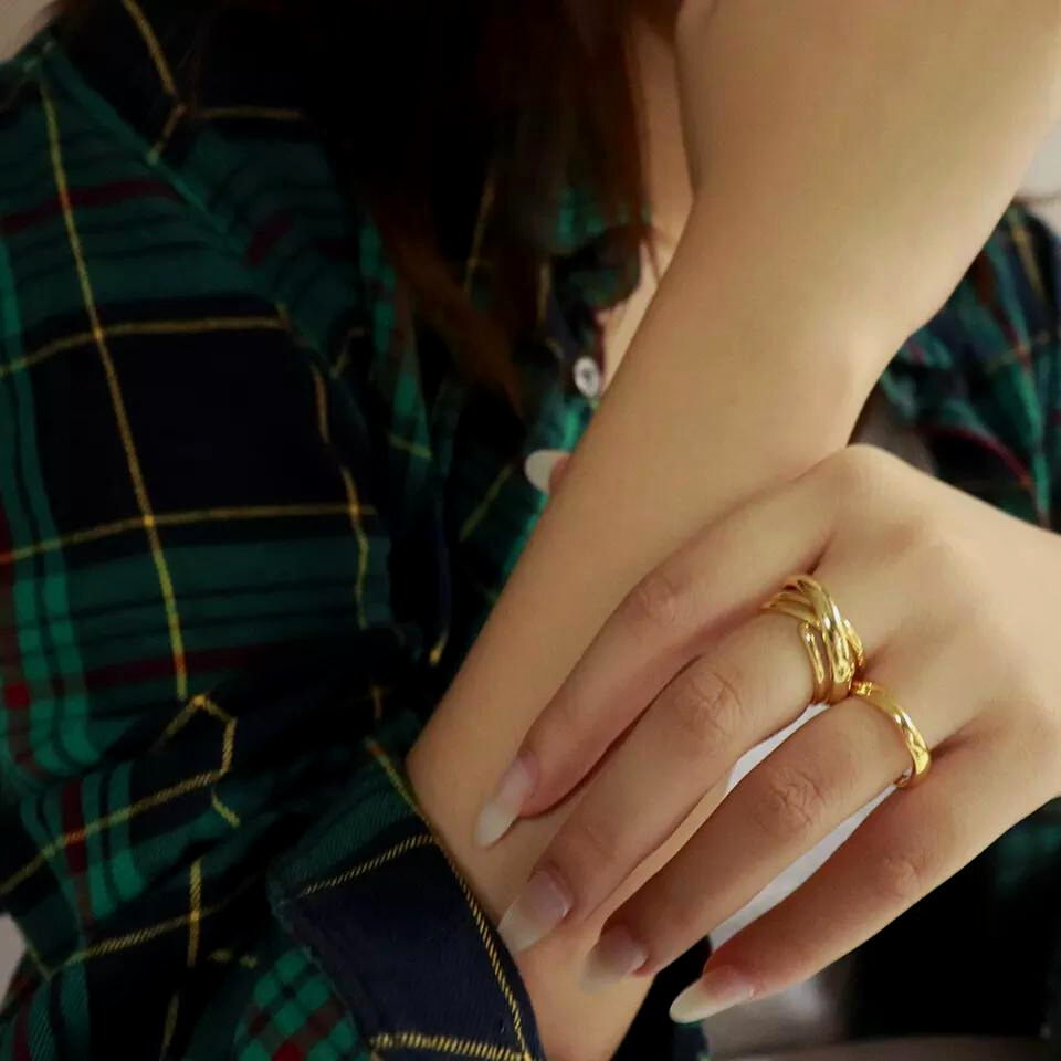 FLEUR ROY RING | fleur-roy-ring | Guerilla Choice