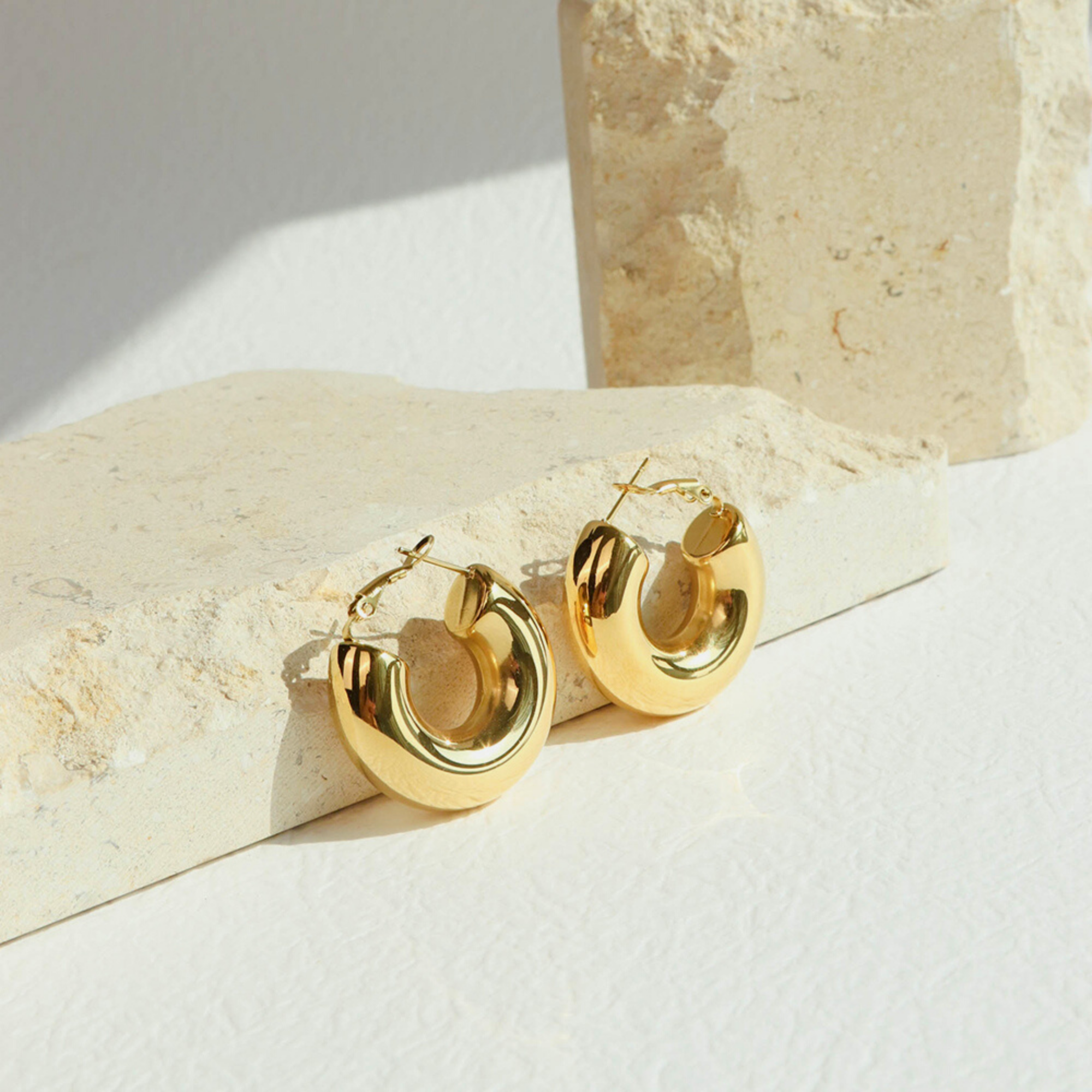 VIRGINIE MOULIN GOLD EARRINGS | virginie-moulin-gold-earrings | Guerilla Choice