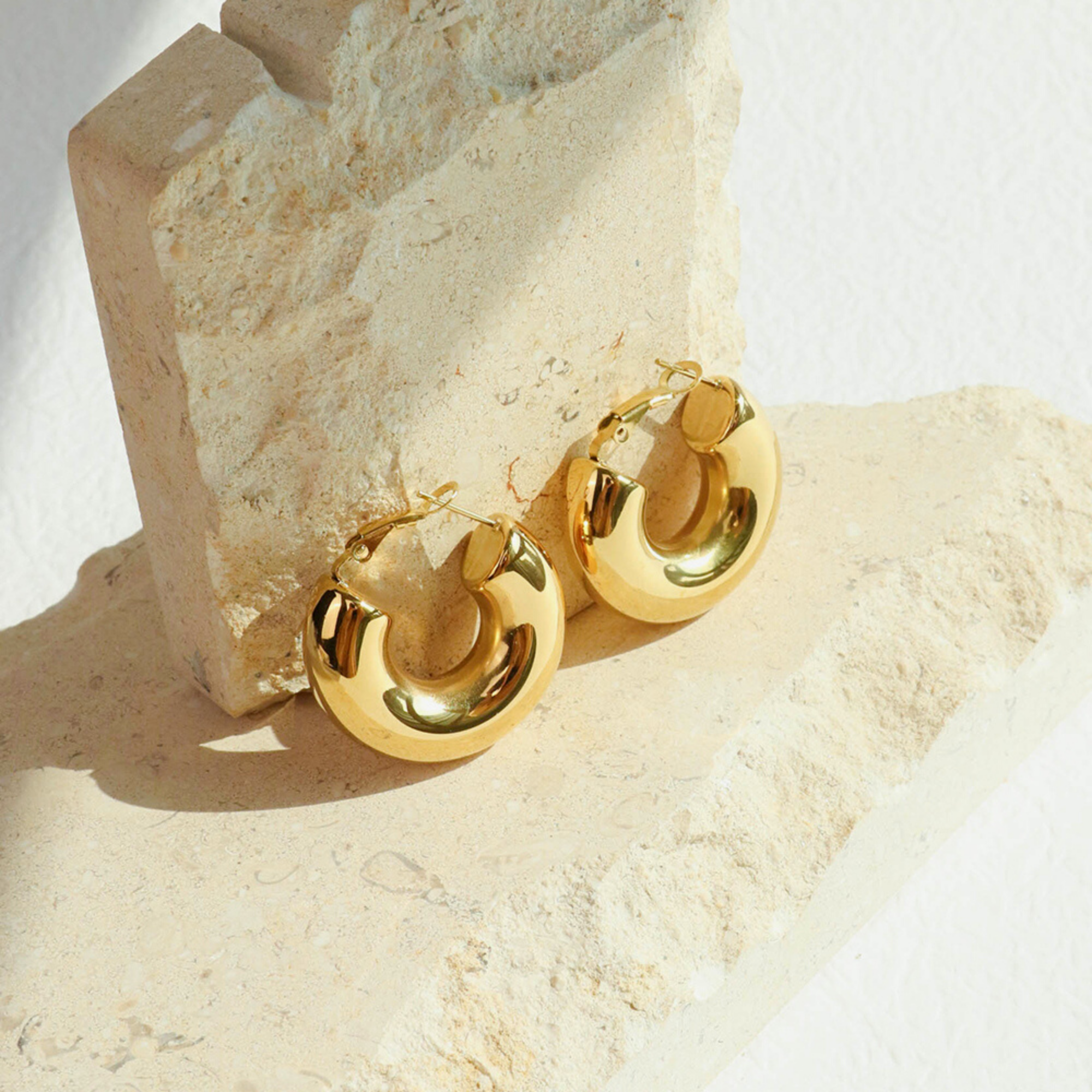 VIRGINIE MOULIN GOLD EARRINGS | virginie-moulin-gold-earrings | Guerilla Choice