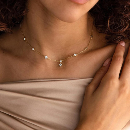 Le Collier Lumière Necklace