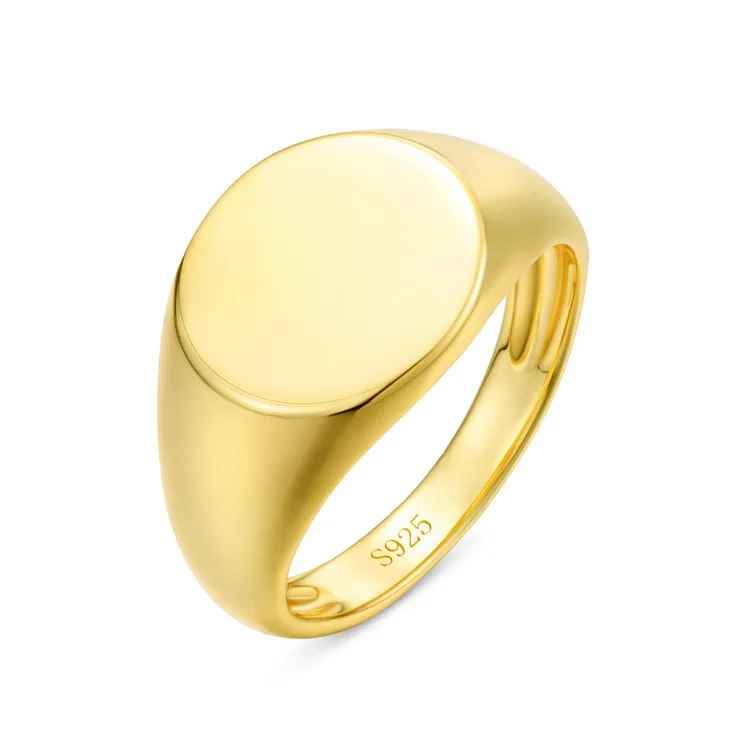 Gold ring with &