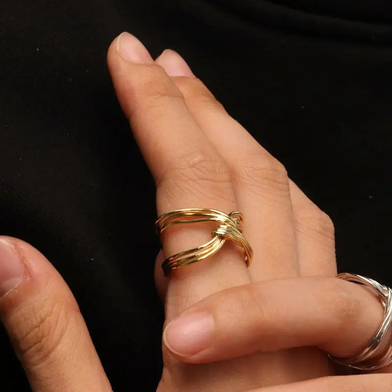 Nœud Sauvage Statement Ring