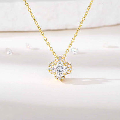 Fleur de Lumière D Color Moissanite Necklace (VVS1)
