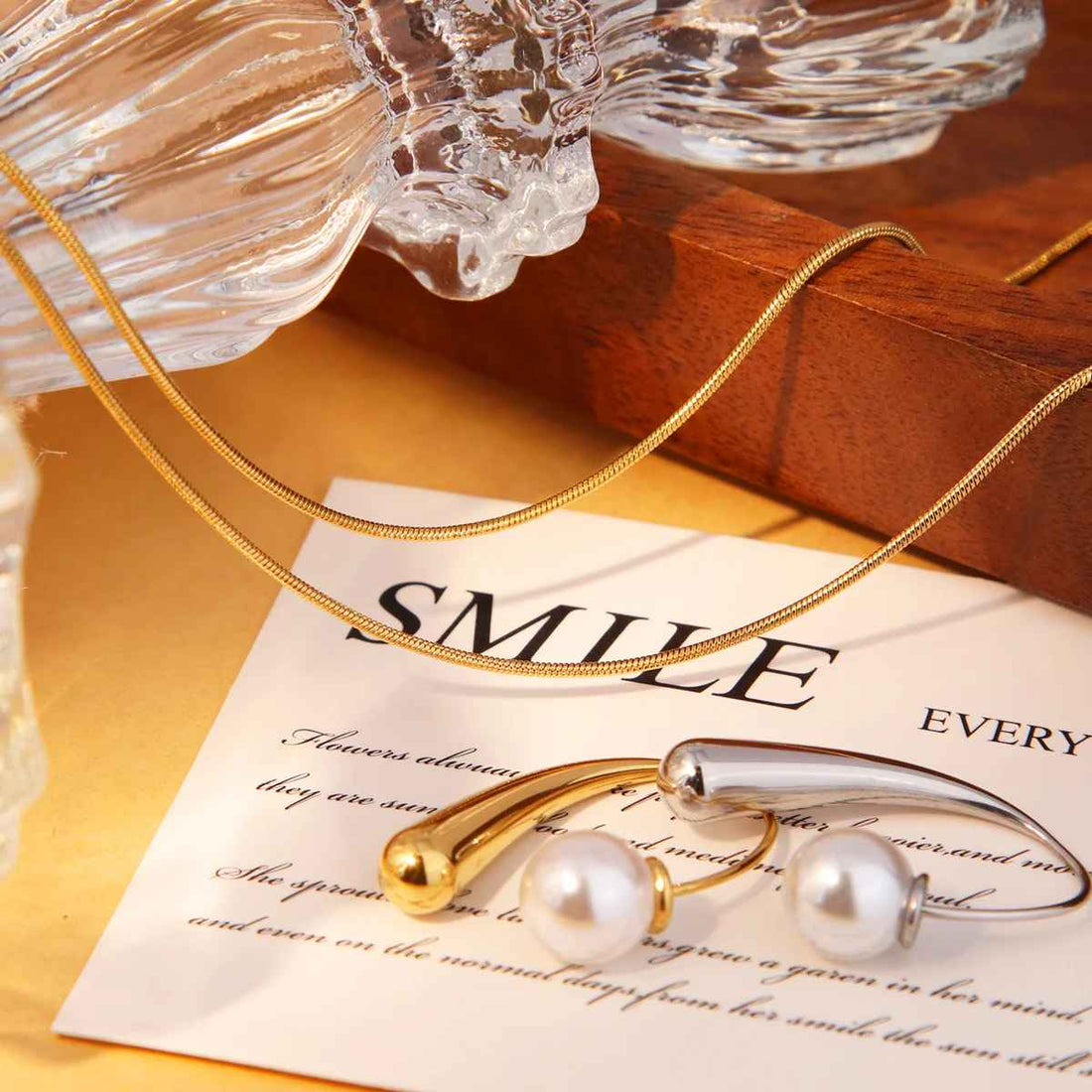 Élégance Dorée – Snake Chain Necklace