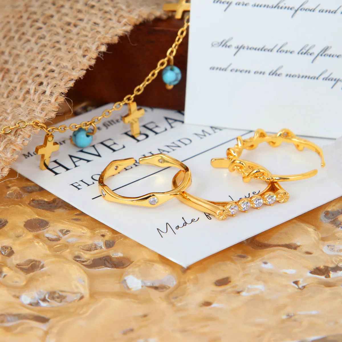 Éclat Doré Adjustable Zirconia Ring