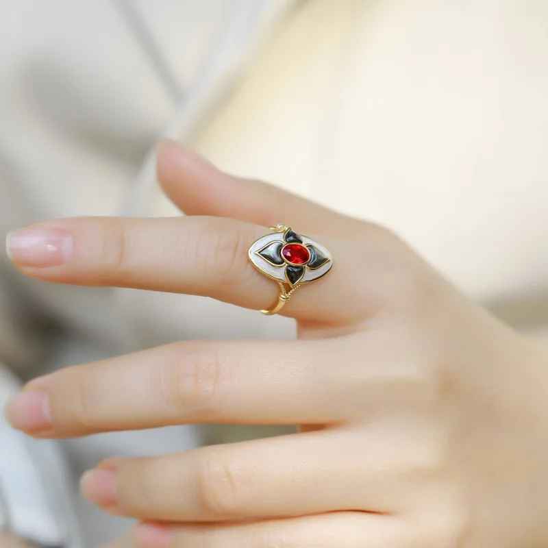 Fleur d’Ardent Garnet Ring
