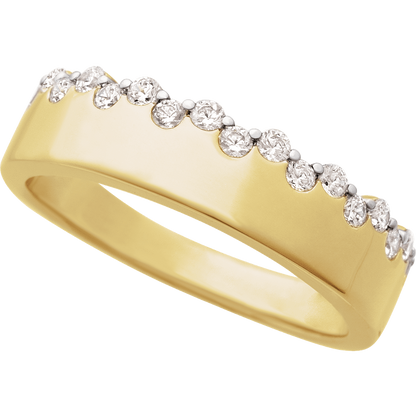 L’Allure Élégante Diamond Pavé Band Ring