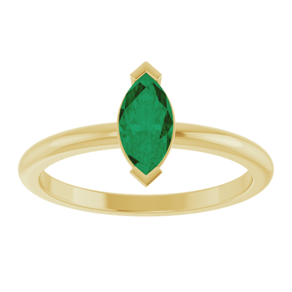 Émeraude Solitaire Marquise Emerald Ring