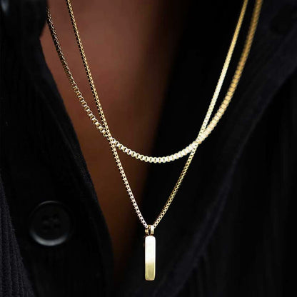 Linéaire Minimal Pendant Necklace