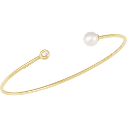 Capucine 14K yellow gold cuff bracelet with 6mm cultured freshwater pearl and natural diamond