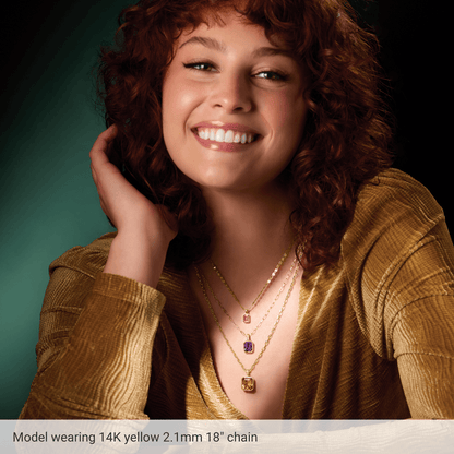 Model wearing the Maillon Serein 14K yellow gold-filled paperclip chain as a minimalist everyday necklace