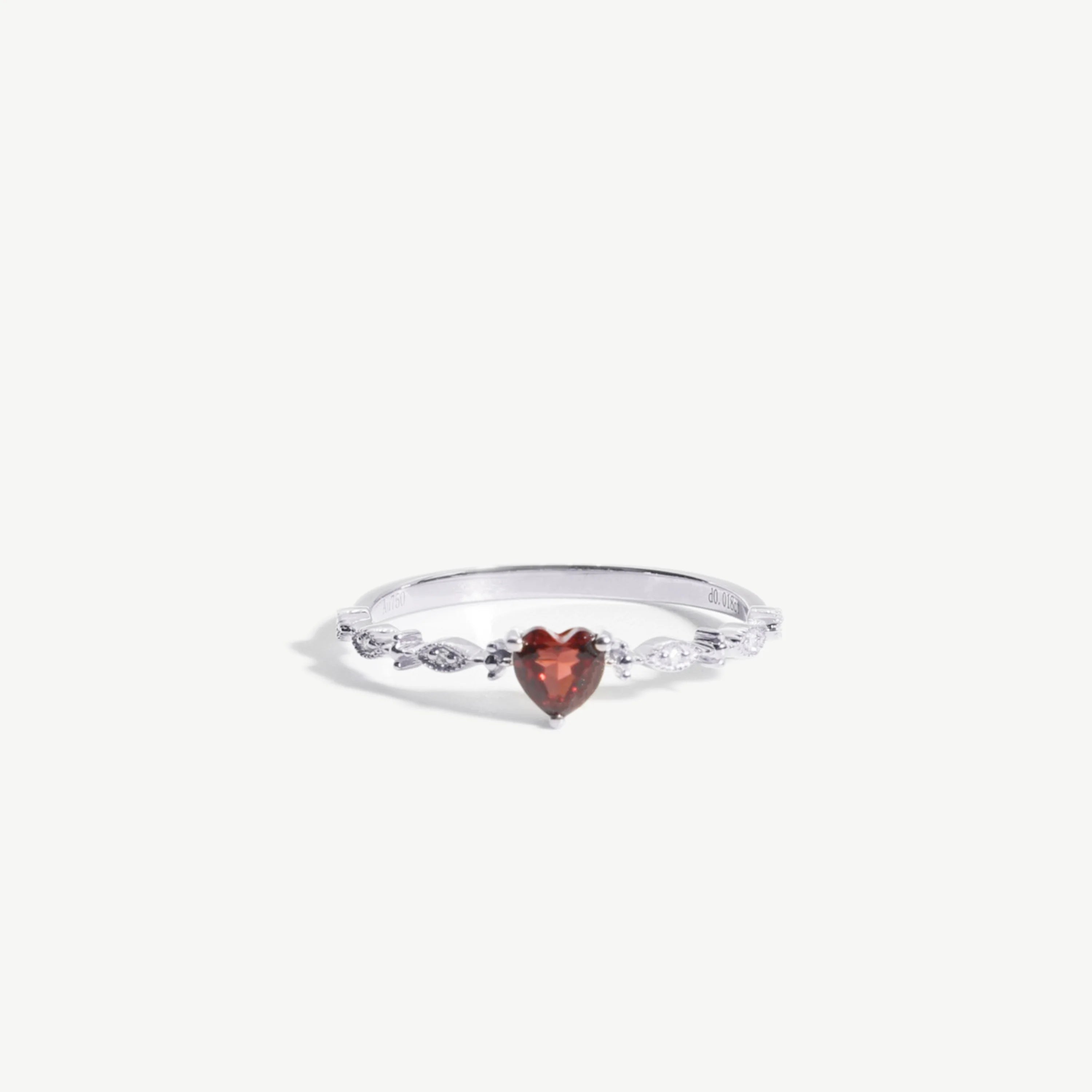 Guerilla Choice Royal Heart 18K White Gold Love Ring