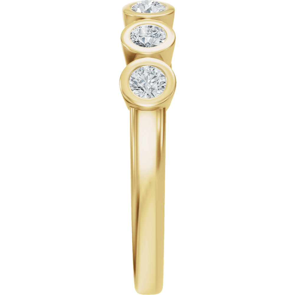 Modern 14K Gold Open Ring with Round Brilliant Diamonds