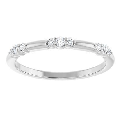 Angled view of the Élise 14K yellow gold diamond stackable ring