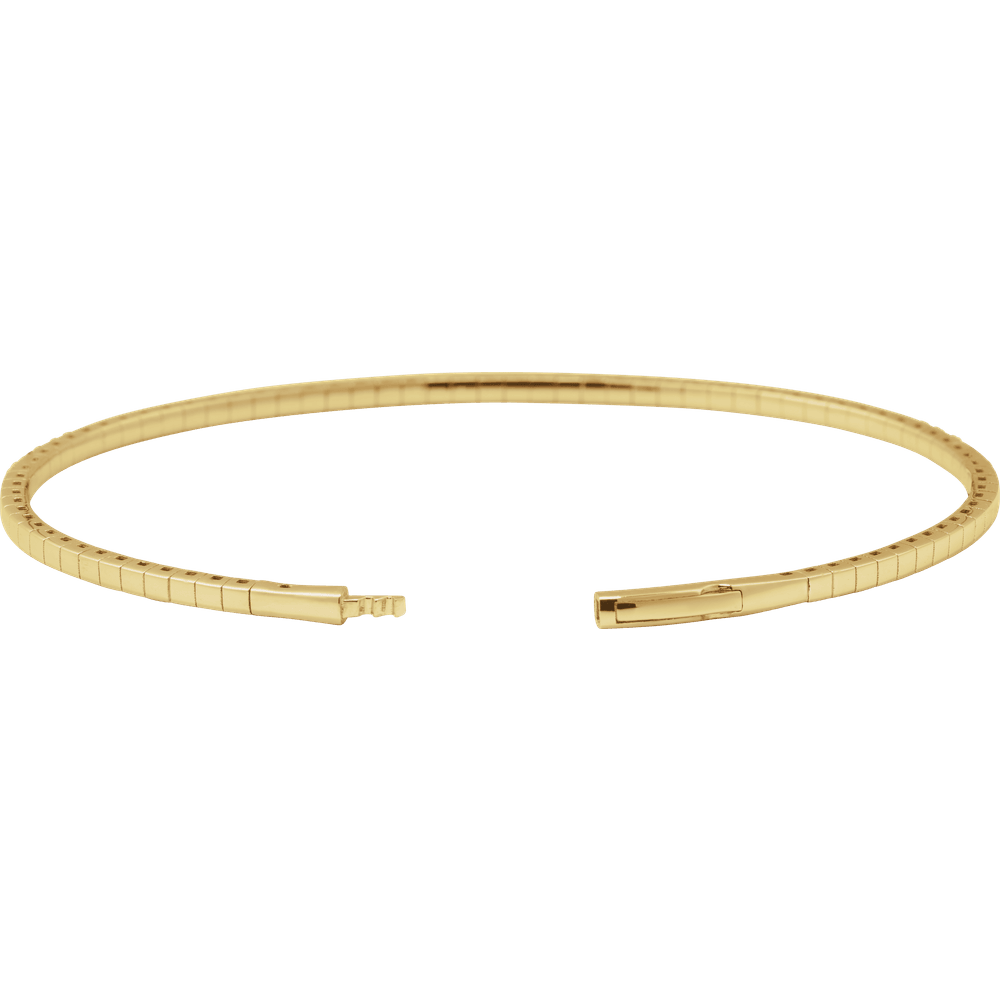 Side view of the Étoile 14K yellow gold diamond bangle