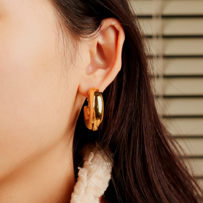 VIRGINIE MOULIN GOLD EARRINGS | virginie-moulin-gold-earrings | Guerilla Choice