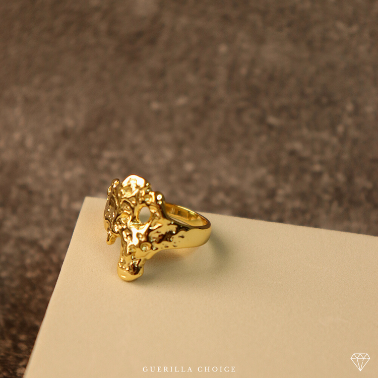 CHARM AVENELLE GOLD RING | charm-avenelle-gold-ring | Ring | Guerilla Choice