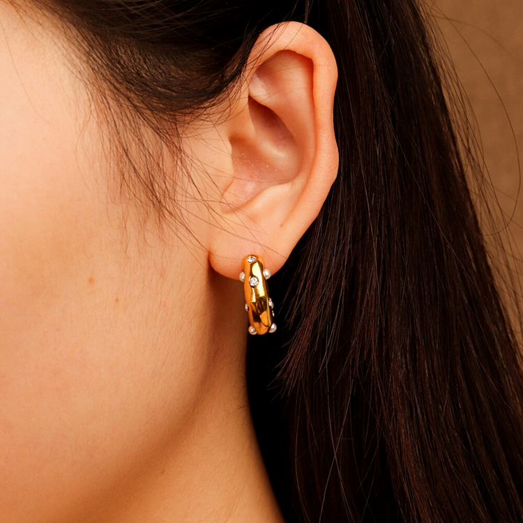 EVETTE FRAEU EARRINGS | evette-fraeu-earrings | Guerilla Choice
