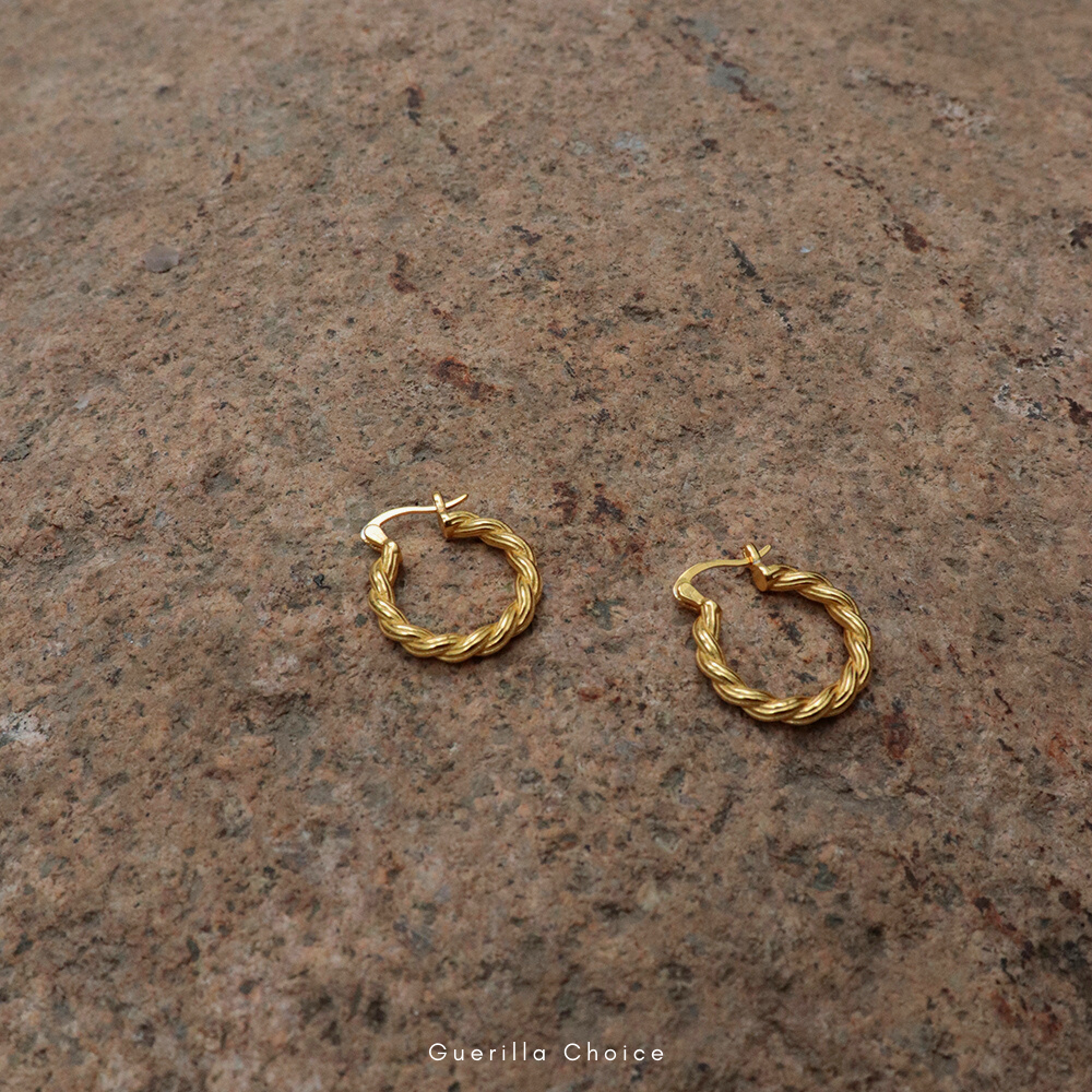 ASTRID GOLD EARRINGS | astrid-gold-earrings | Earrings | Guerilla Choice
