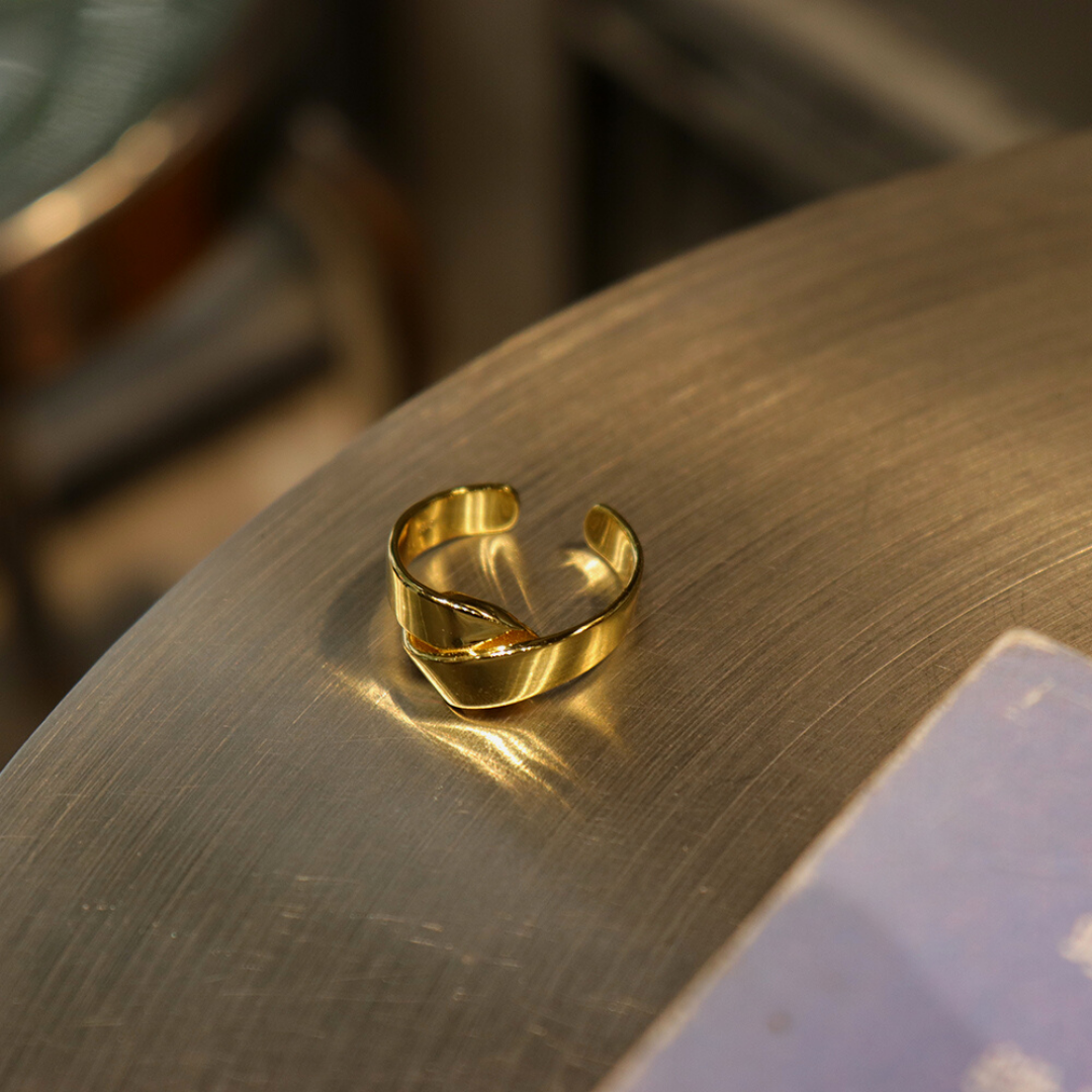 NATHALIE LUCAS RING | nathalie-lucas-ring | Ring | Guerilla Choice