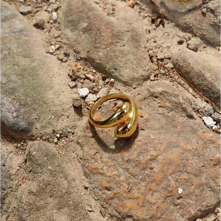 DARCEY GOLD RING | darcey-gold-ring | Ring | Guerilla Choice