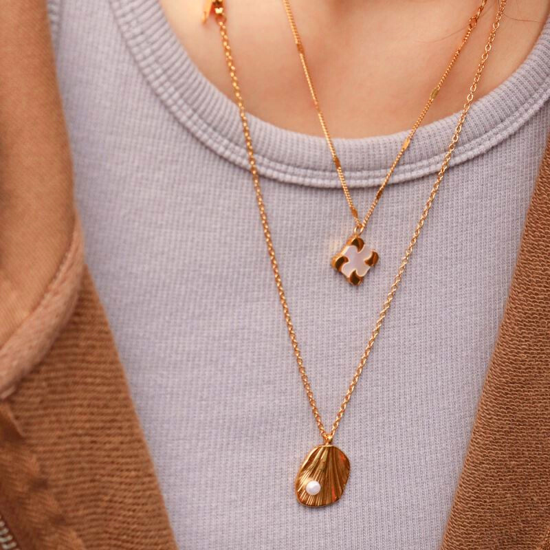 CAROLE LEMAIRE PEARL NECKLACE | carole-lemaire-pearl-necklace | Necklaces | Guerilla Choice
