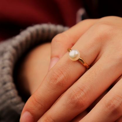 ISABELLE DANEL GOLD RING | isabelle-danel-gold-ring | Ring | Guerilla Choice