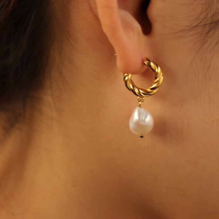 LORRAINE FAURE PEARL EARRINGS | lorraine-faure-pearl-earrings | Earrings | Guerilla Choice
