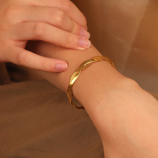 YGRAINE LARUE BRACELET | ygraine-larue-bracelet | Bracelets | Guerilla Choice