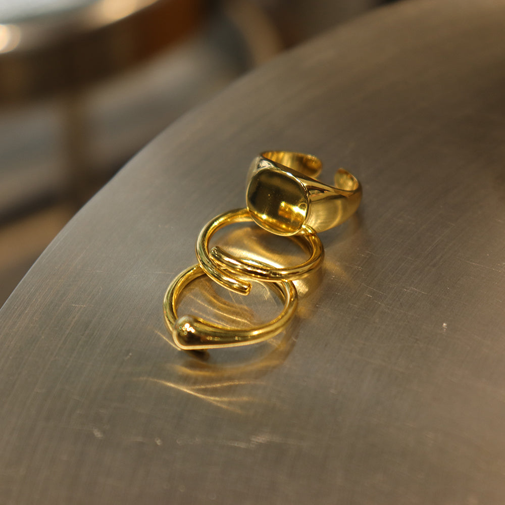 GOLD SIGNET RINGS SET | gold-signet-rings-set | Ring | Guerilla Choice