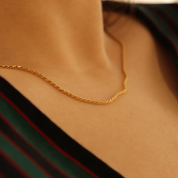 LA DAISY GOLD NECKLACE | la-daisy-gold-necklace | Necklace | Guerilla Choice